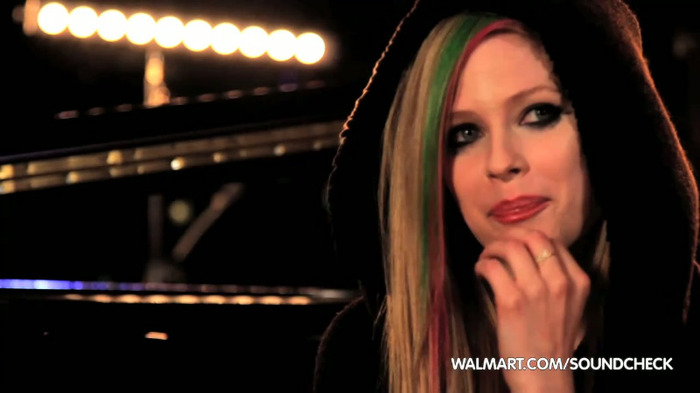 Avril Lavigne on Walmart Soundcheck_ Twitter 074