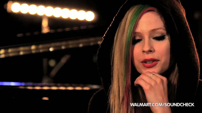 Avril Lavigne on Walmart Soundcheck_ Twitter 080