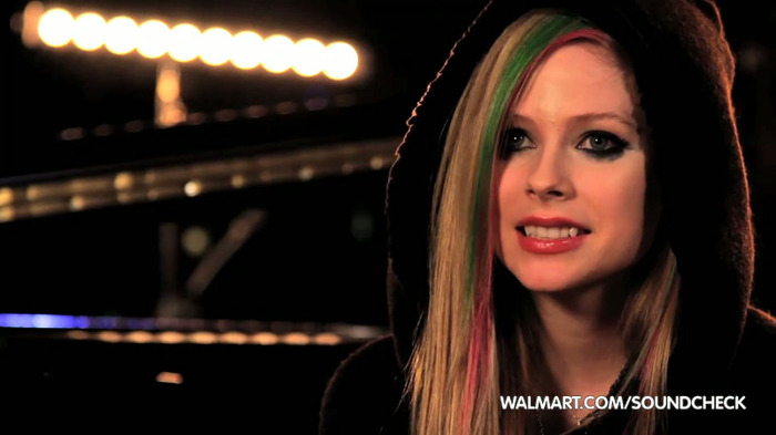 Avril Lavigne on Walmart Soundcheck_ Twitter 083
