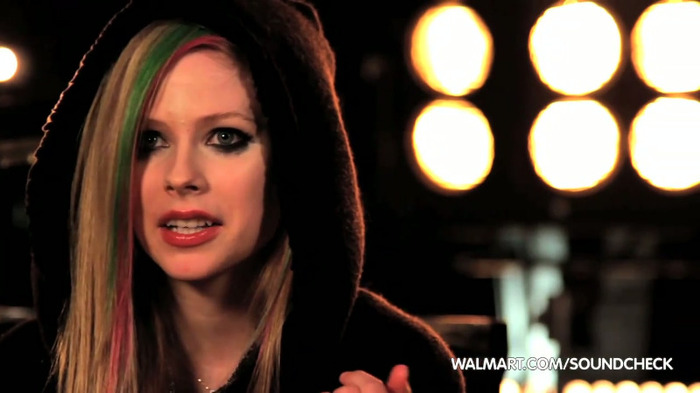 Avril Lavigne on Walmart Soundcheck_ Twitter 094