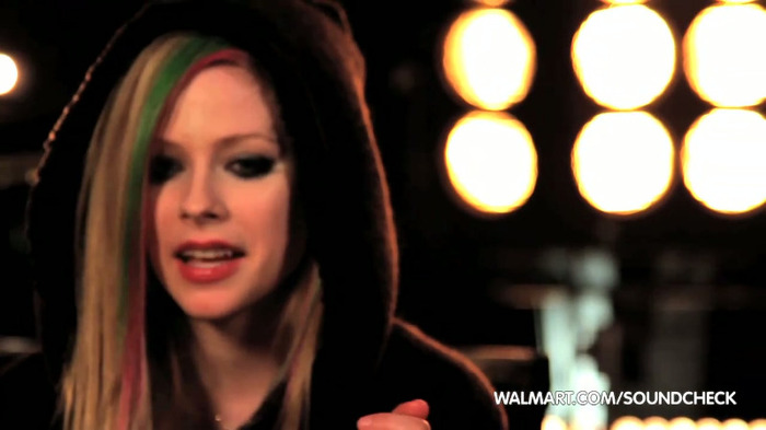 Avril Lavigne on Walmart Soundcheck_ Twitter 096