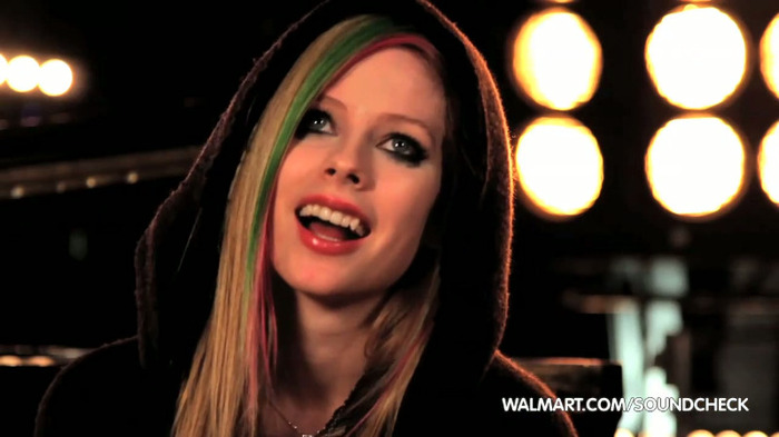 Avril Lavigne on Walmart Soundcheck_ Twitter 123