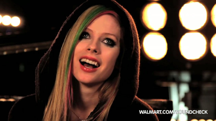 Avril Lavigne on Walmart Soundcheck_ Twitter 124