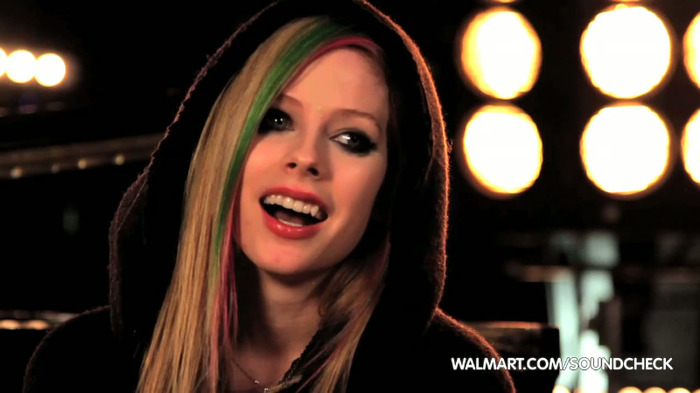 Avril Lavigne on Walmart Soundcheck_ Twitter 125
