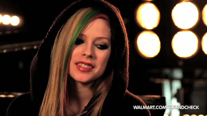 Avril Lavigne on Walmart Soundcheck_ Twitter 130