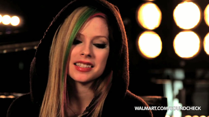 Avril Lavigne on Walmart Soundcheck_ Twitter 131