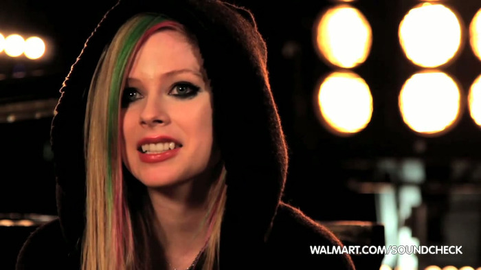 Avril Lavigne on Walmart Soundcheck_ Twitter 134
