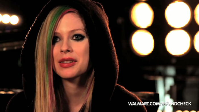 Avril Lavigne on Walmart Soundcheck_ Twitter 135