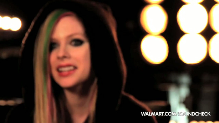 Avril Lavigne on Walmart Soundcheck_ Twitter 137