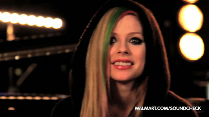 Avril Lavigne on Walmart Soundcheck_ Twitter 150
