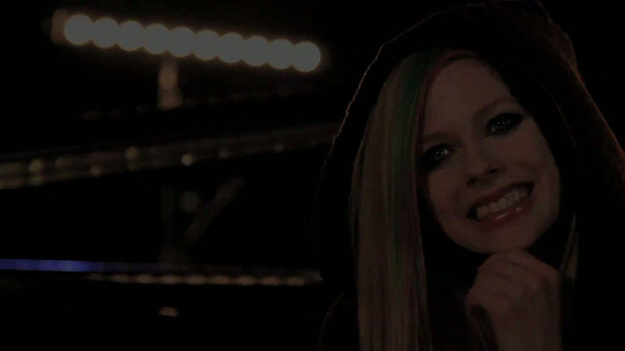 Avril Lavigne on Walmart Soundcheck_ Twitter 163 - Avril - Lavigne - on - Walmart - Soundcheck - Twitter