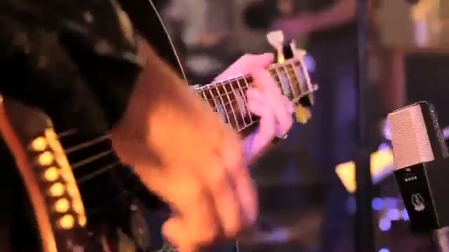 Avril Lavigne-Smile Walmart 0024