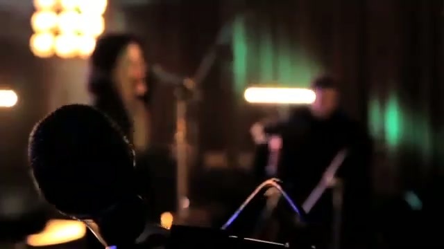 Avril Lavigne-Smile Walmart 0046