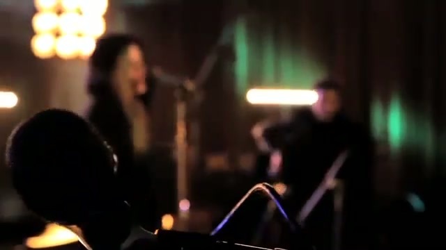 Avril Lavigne-Smile Walmart 0047