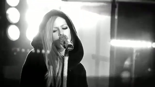 Avril Lavigne-Smile Walmart 0056