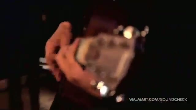 Avril Lavigne-Smile Walmart 0091