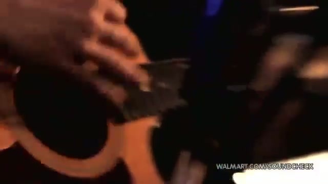 Avril Lavigne-Smile Walmart 0095