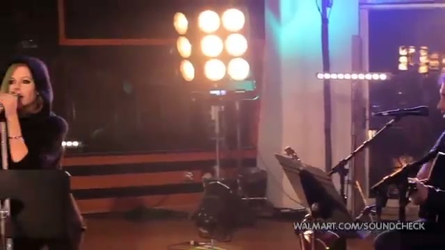 Avril Lavigne-Smile Walmart 0124