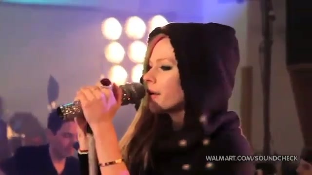 Avril Lavigne-Smile Walmart 0135