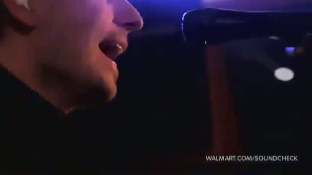 Avril Lavigne-Smile Walmart 0149