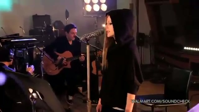 Avril Lavigne-Smile Walmart 0155