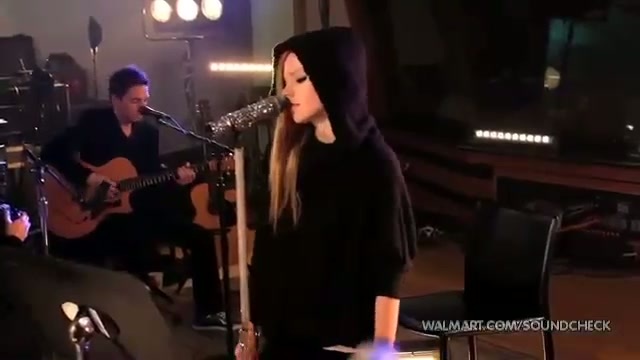 Avril Lavigne-Smile Walmart 0168