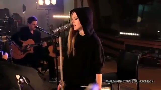 Avril Lavigne-Smile Walmart 0169