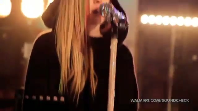 Avril Lavigne-Smile Walmart 0176