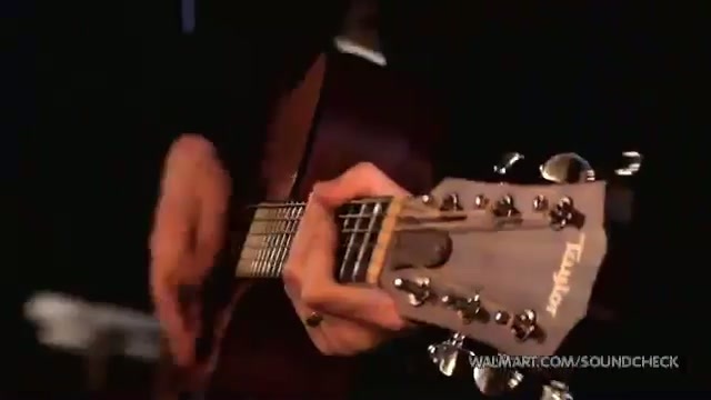 Avril Lavigne-Smile Walmart 0187