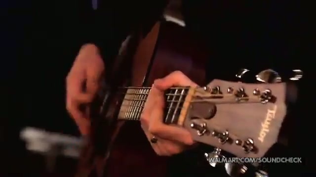 Avril Lavigne-Smile Walmart 0189