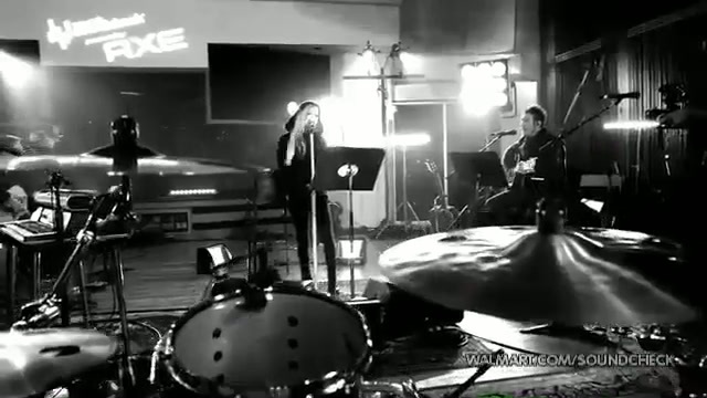 Avril Lavigne-Smile Walmart 0202