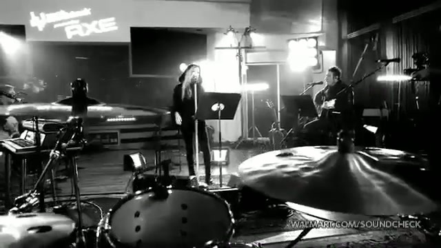 Avril Lavigne-Smile Walmart 0203