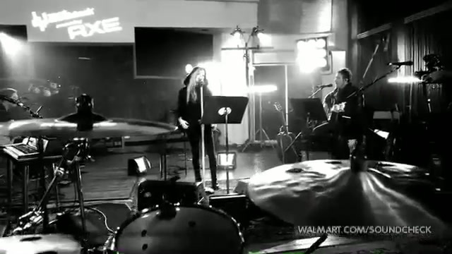 Avril Lavigne-Smile Walmart 0205