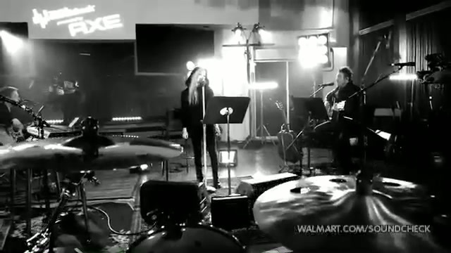 Avril Lavigne-Smile Walmart 0209