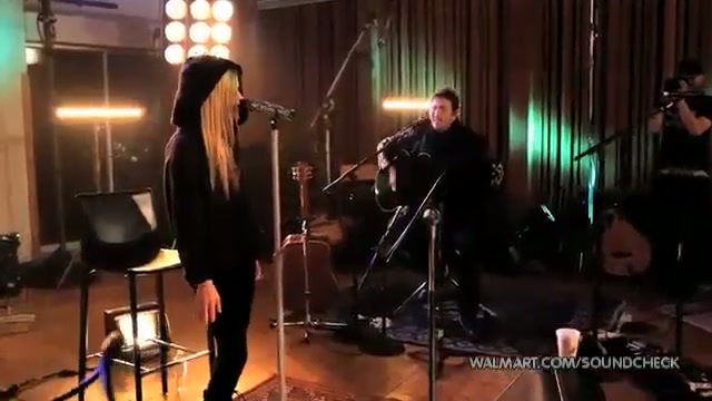 Avril Lavigne-Smile Walmart 0216