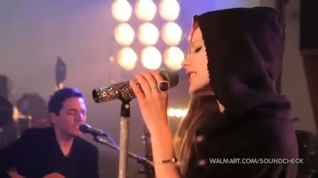 Avril Lavigne-Smile Walmart 0227