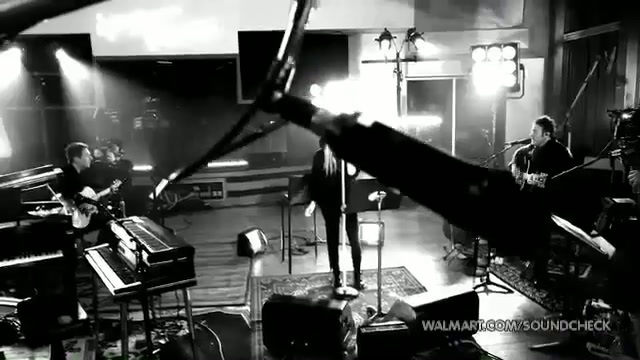 Avril Lavigne-Smile Walmart 0242