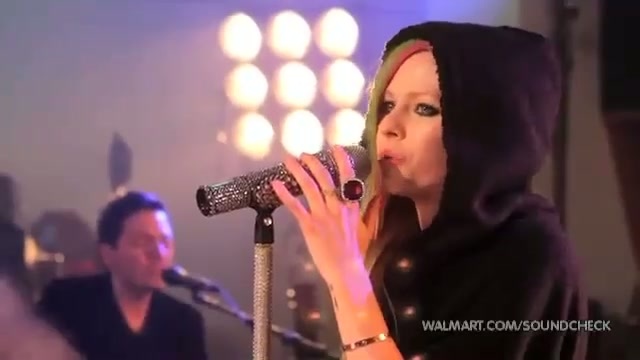 Avril Lavigne-Smile Walmart 0276