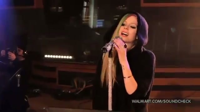 Avril Lavigne-Smile Walmart 0291