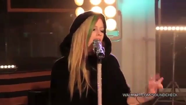 Avril Lavigne-Smile Walmart 0305