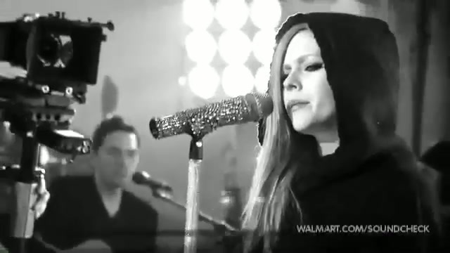 Avril Lavigne-Smile Walmart 0344