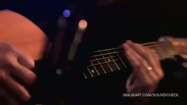 Avril Lavigne-Smile Walmart 0354