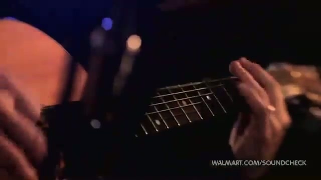 Avril Lavigne-Smile Walmart 0356