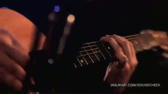 Avril Lavigne-Smile Walmart 0357