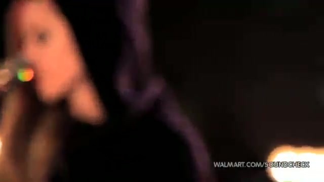 Avril Lavigne-Smile Walmart 0414