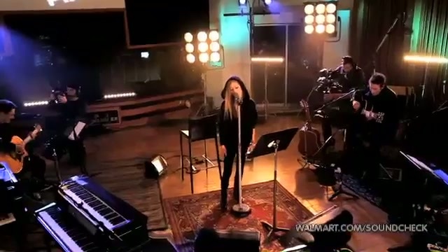 Avril Lavigne-Smile Walmart 0421