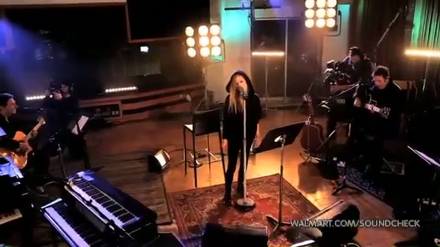 Avril Lavigne-Smile Walmart 0423
