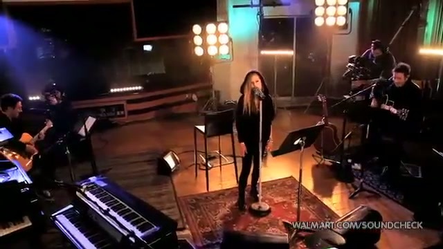 Avril Lavigne-Smile Walmart 0427