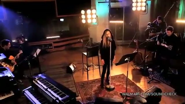 Avril Lavigne-Smile Walmart 0428