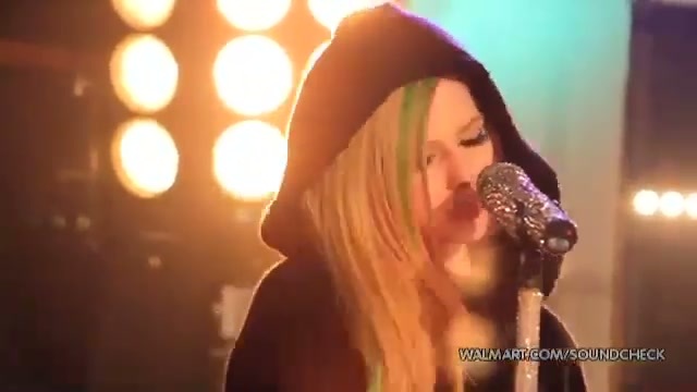 Avril Lavigne-Smile Walmart 0446